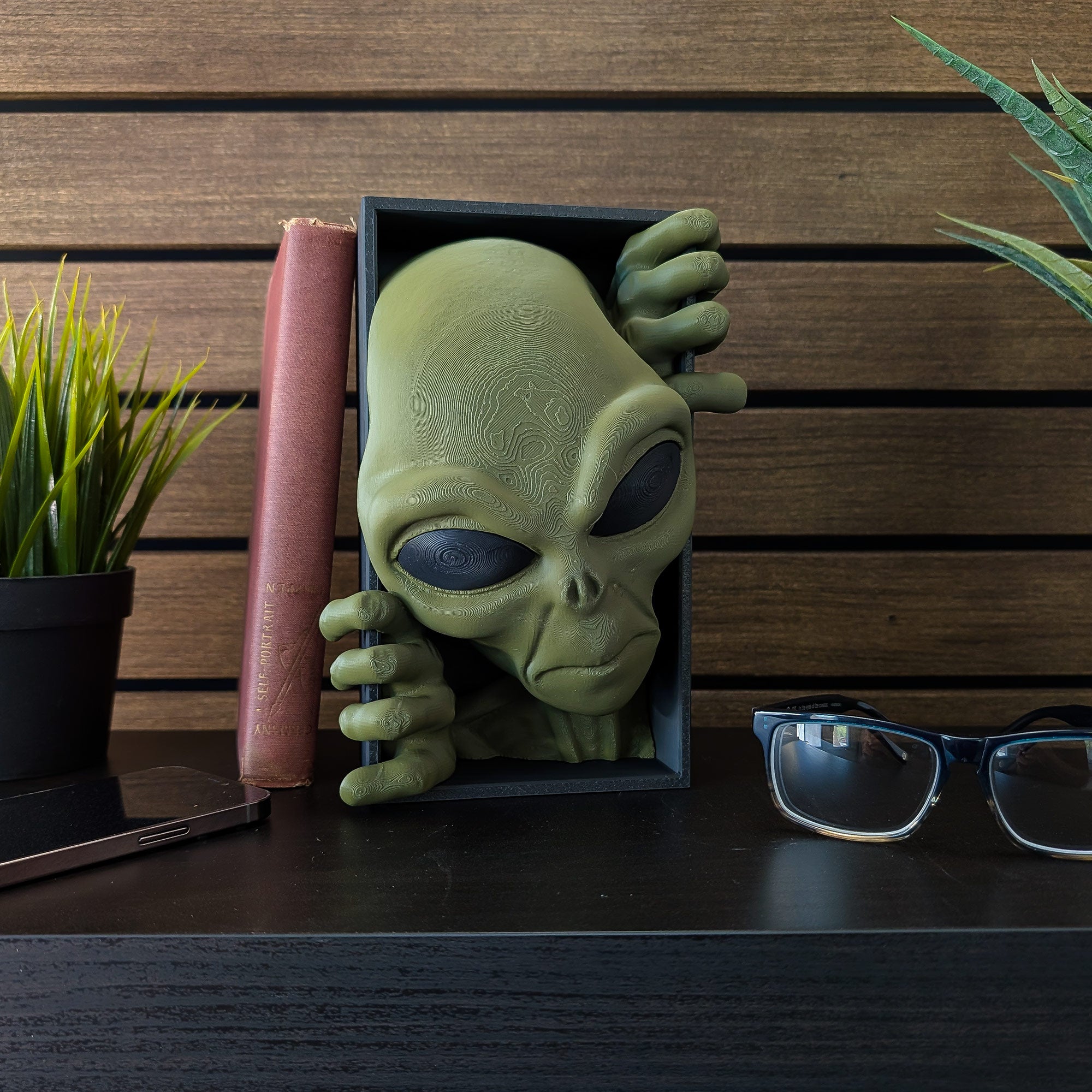 Alien Book Box | 8.5"