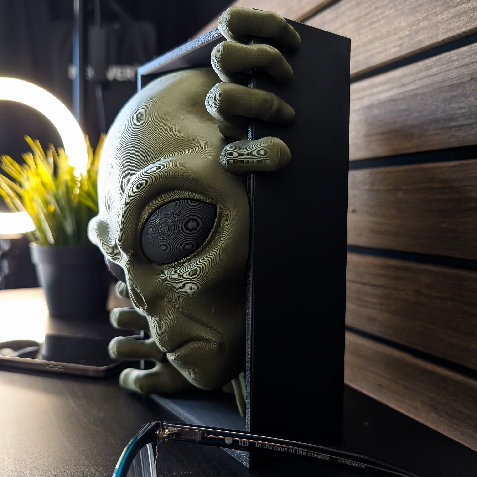Alien Book Box | 8.5"