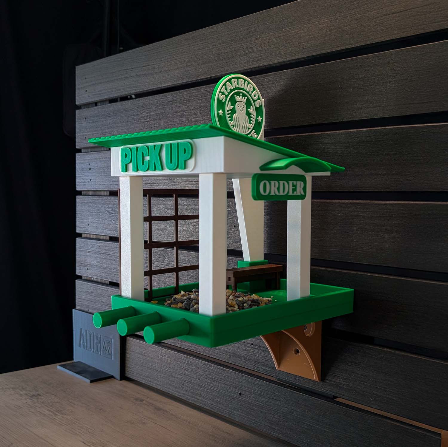 Bird Feeder | Starbirds
