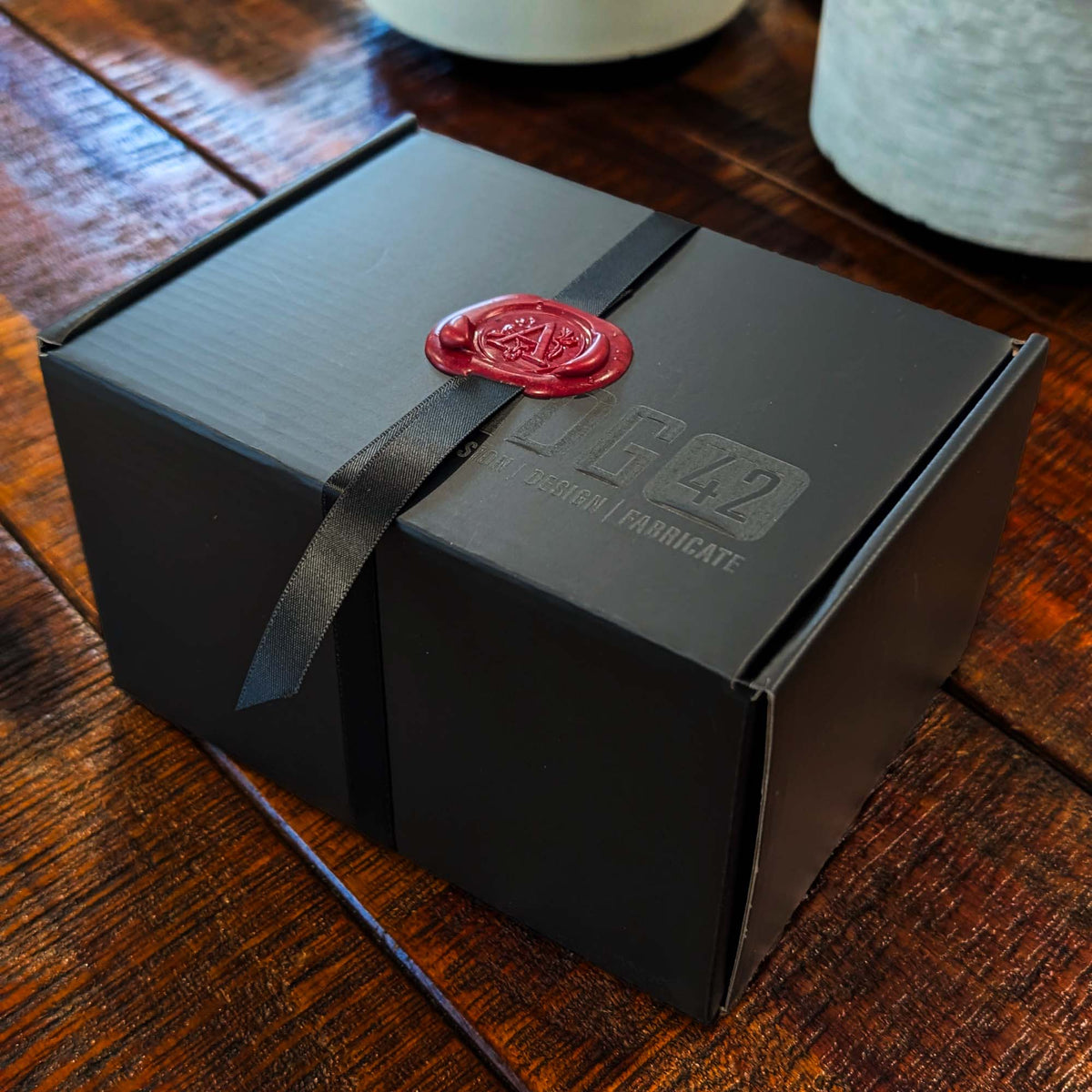 2 Wood Wick Candle Set for Men | Masculine Scent | Gift Box