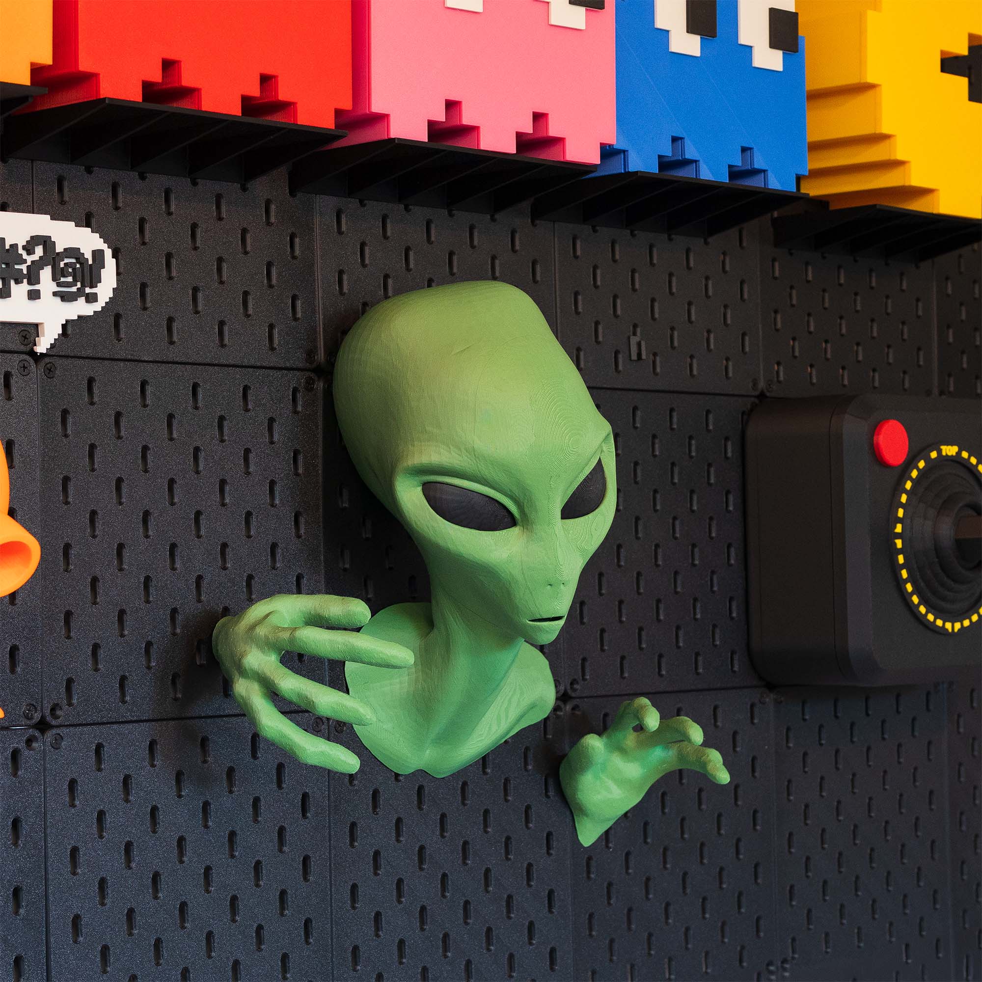 Alien Wall Invasion Sculpture - Life Sized