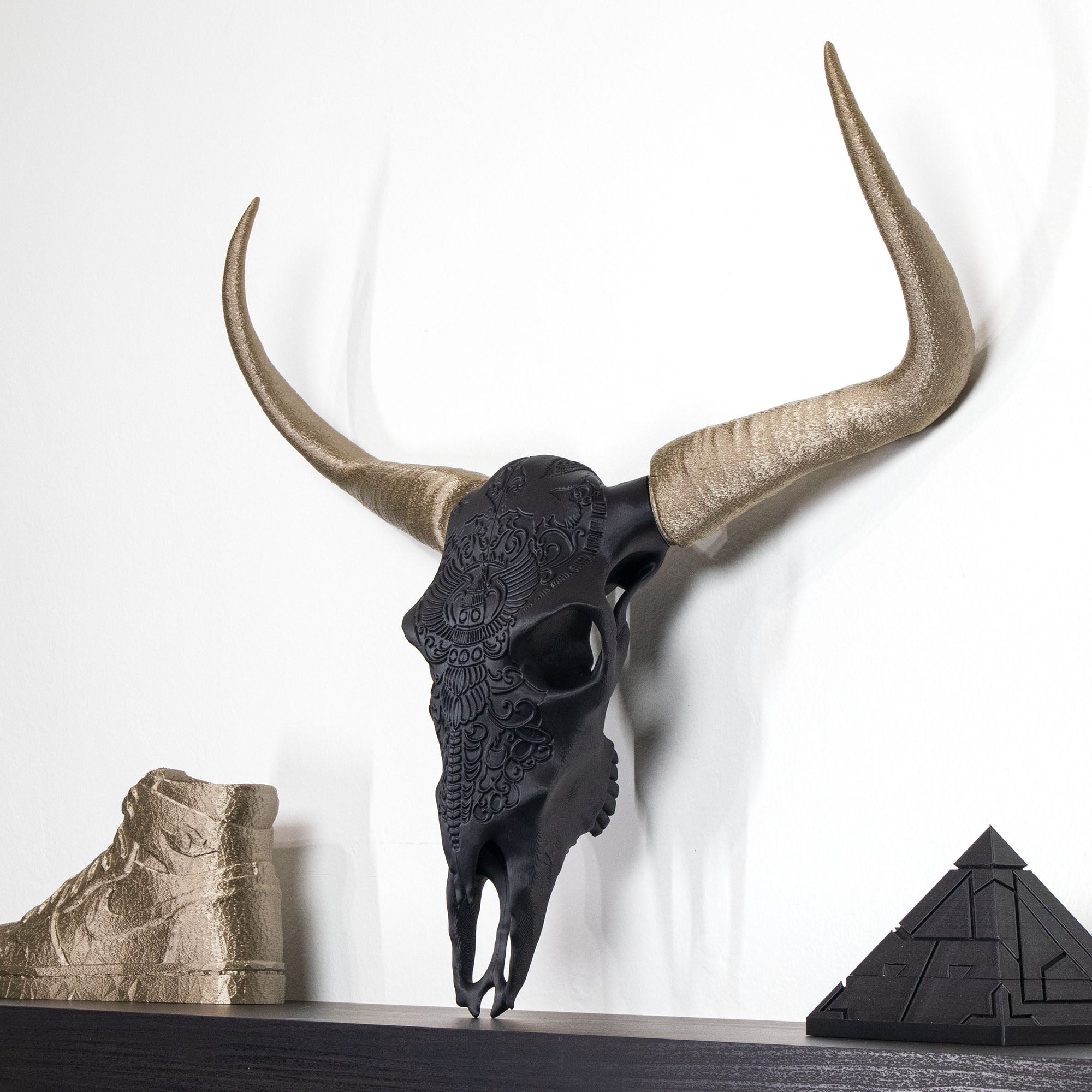 Decorative Steer Horns and Skull | 22