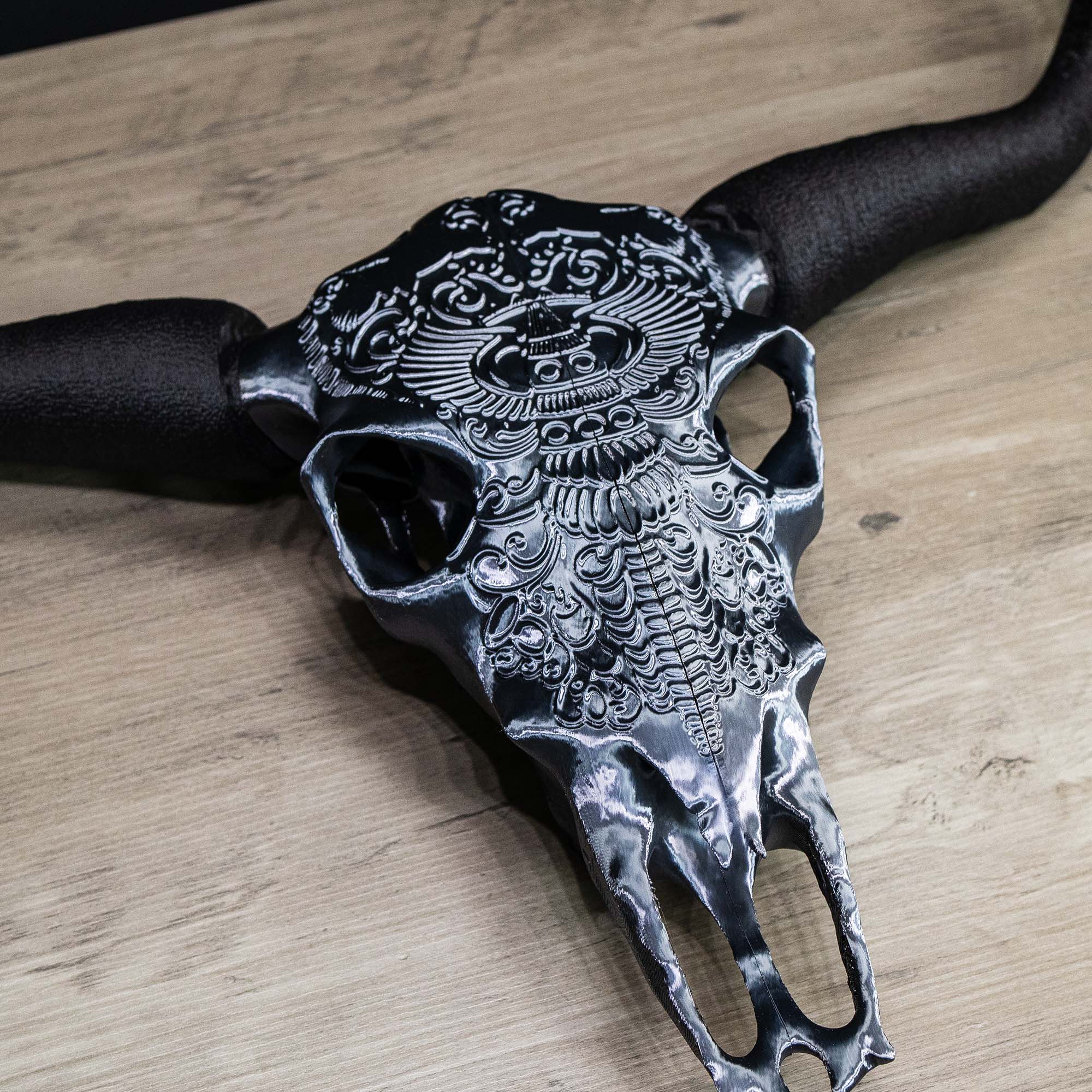 Decorative Steer Horns and Skull | 21"