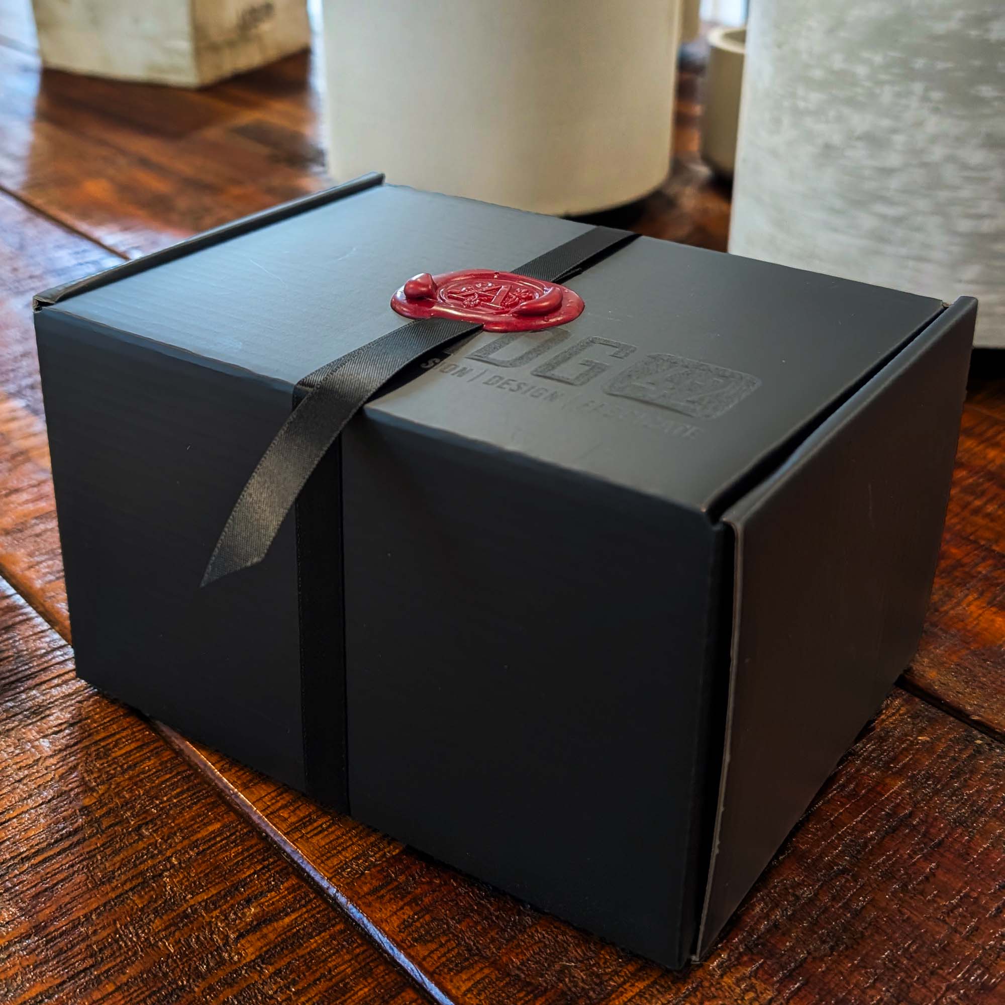 2 Wood Wick Candle Set for Men | Masculine Scent | Gift Box